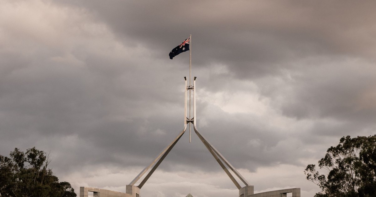 Australian flag behind a blocked VPN connection icon